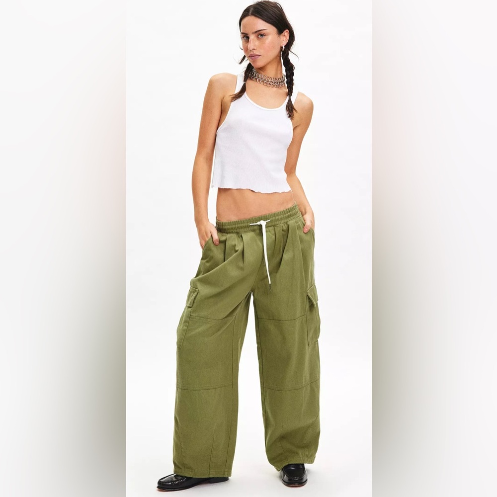 BDG Olive Green Wide Leg Cargo Pants